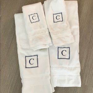 Pottery Barn monogrammed “C” towel set